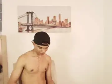 Chaturbate Watch Live Sex Cams of damian_voss_bigcock
