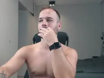 Chaturbate Live Sex Cam of sandro_best