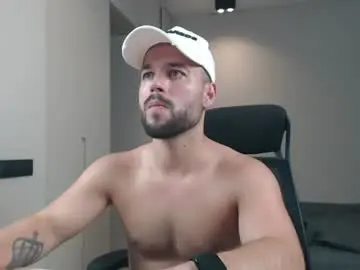 Chaturbate Live Sex Cam of sandro_best