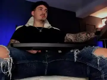 Chaturbate Live Sex Cam of matt_thestud