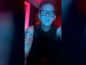 Chaturbate Live Porn of trent_pounder
