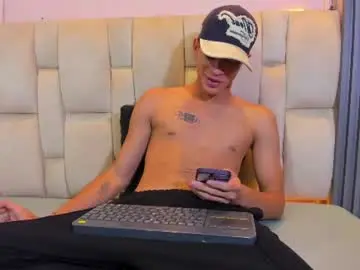 Chaturbate Live Porn of tyler_noir