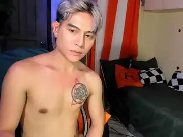 Chaturbate Live Sex Cam of bentlyfuck