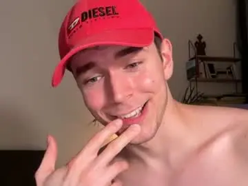Chaturbate Live Sex Cam of johnnnyhorny