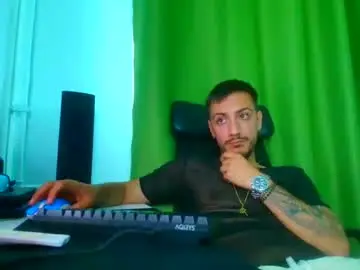 Chaturbate Watch Live Sex Cams of romaniamaster1