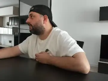 Chaturbate Live Sex Cam of dravenpeak