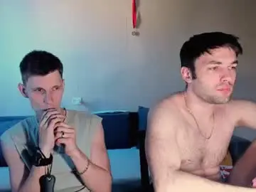 Chaturbate Live Sex Cam of kevin_hornyyy