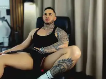Chaturbate Watch Live Sex Cams of martin_colby05