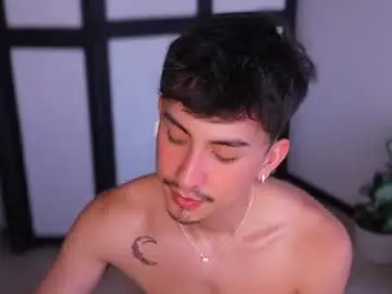 Chaturbate Best live sex cam show of sweettaaron