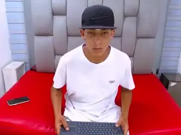 Chaturbate Adult Video Chat of oliver_fonta