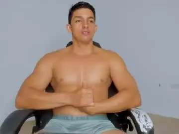 Chaturbate Live Sex Cam of jacob_black21