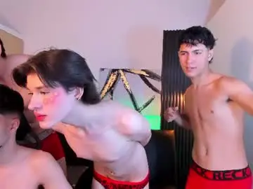 Chaturbate Free Porn Cam of wallen_house