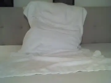 Chaturbate Live Sex Cam of timluc9200