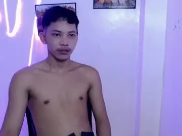 Chaturbate Live Sex Cam of urbigcock_alvin