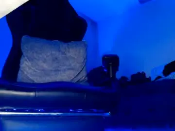 Chaturbate Live Sex Cam of woondeer17