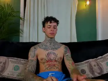 Chaturbate Watch Live Sex Cams of aron_ford