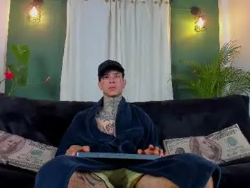 Chaturbate Live Porn of aron_ford