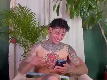 Chaturbate Free Live Porn of aron_ford