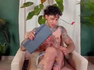 Chaturbate Live Sex of aron_ford