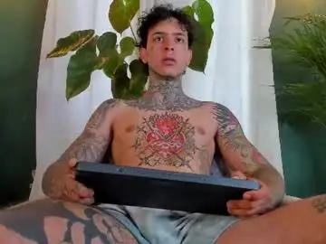 Chaturbate Watch Live Sex Cams of aron_ford