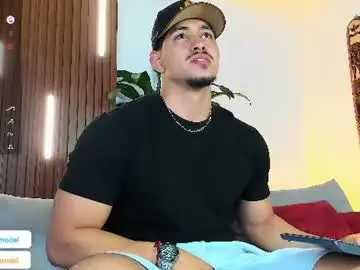 Chaturbate Free Porn Cam of lucasanto_