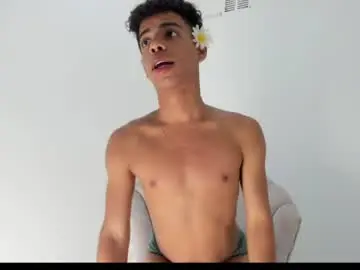 Chaturbate Free Porn Cam of alexx_cum18