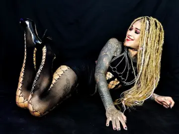 Imlive Adult Webcams of OnixWitch777