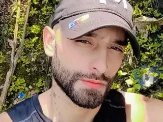 Streamate Free Live Porn of Alex_flame1997