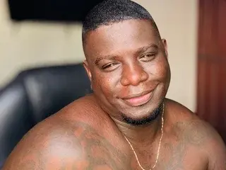 Streamate Adult Webcam of MuscularJohn