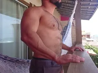 Streamate Free Live Porn of Beardhotman