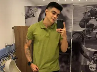 Streamate Free Porn Cam of Adamasoa