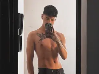 Streamate Free Porn Cam of Gabriel_tw
