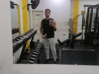 Streamate Free Porn Cam of AlejandroHoot