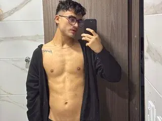 Streamate Best live sex cam show of alexxxx_dicker