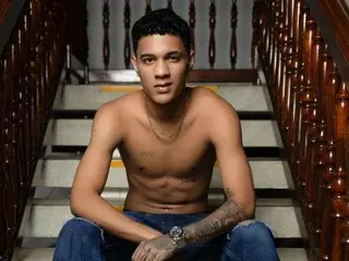Streamate Private Sex Chat of Mael_Jason