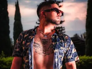 Streamate Live Sex Cam of BruceMendez