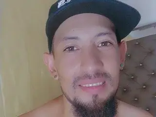 Streamate Live Porn of Man_Latin_Big