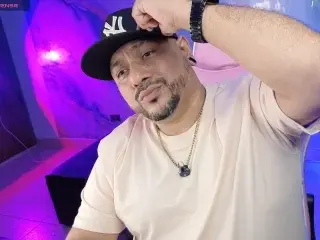 Streamate Live Porn of Bigass_Bear