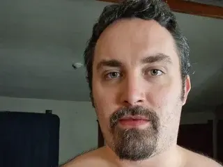 Streamate Adult Webcam of MetalStud