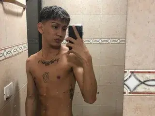 Streamate Live Sex of OliverSmiith
