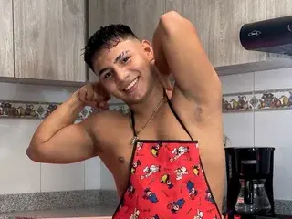 Streamate Best live sex cam show of RichiMontes19