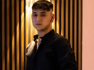 Streamate Adult Video Chat of MarkLaurens