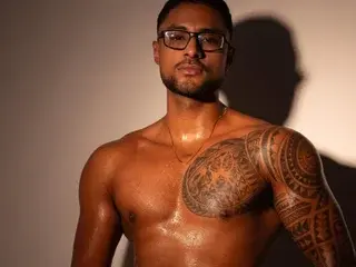 Streamate Watch Live Sex Cams of Liam_Garcia