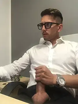 Stripchat Best live sex cam show of masterboss_