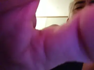 Stripchat Best Webcam of Xoc8_