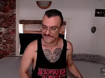Stripchat Adult Webcam of cek_186