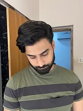 Stripchat Free Porn Cam of Royalboy_03