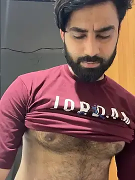 Stripchat Free Porn Cam of Royalboy_03