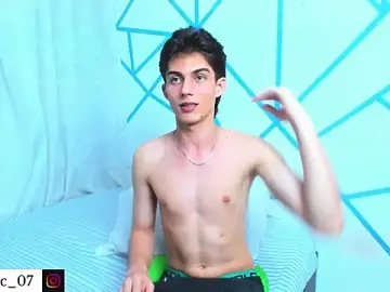 Stripchat Live Porn of liam_scott77
