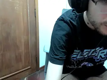 Stripchat Free Porn Cam of 4rthurTV
